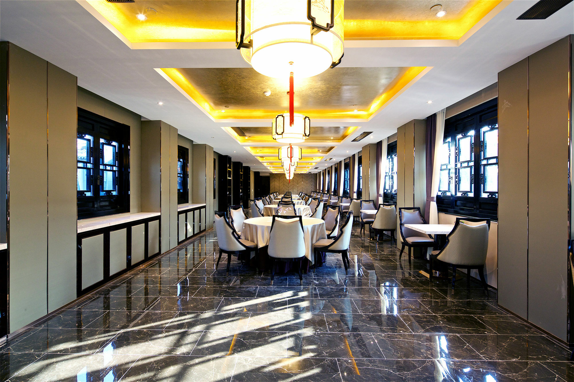 Shanghai Royal Garden Hotel-Disney/Pudong International Airport Bagian luar foto