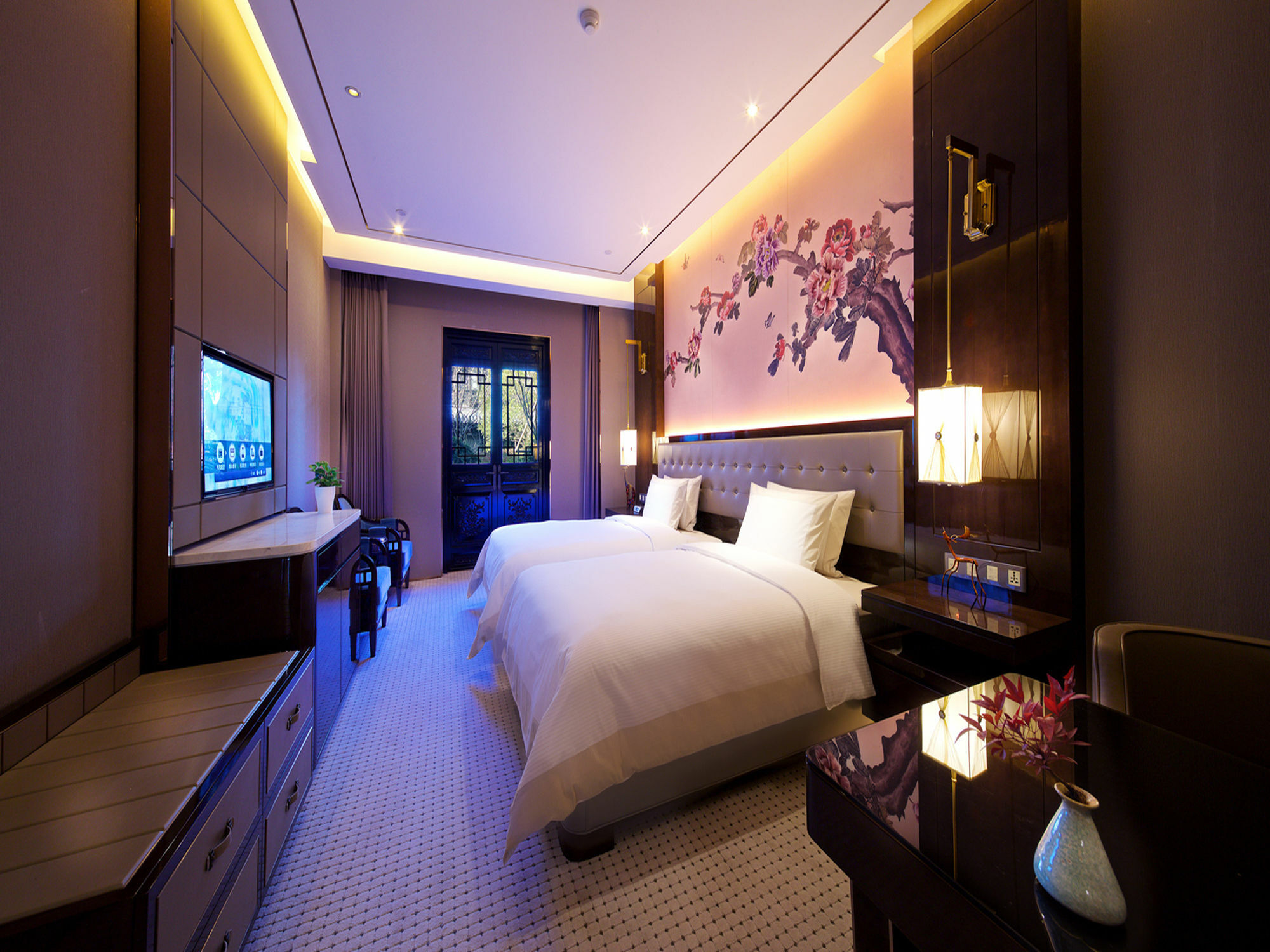 Shanghai Royal Garden Hotel-Disney/Pudong International Airport Bagian luar foto